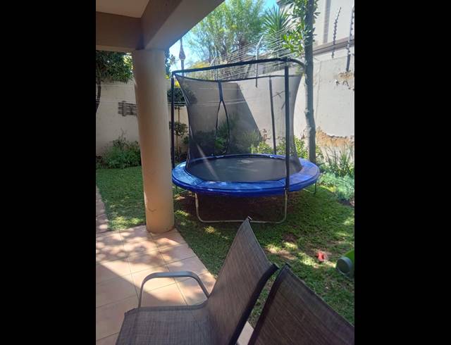3 BEDROOM DUPLEX TO LET IN SUNNINGHILL